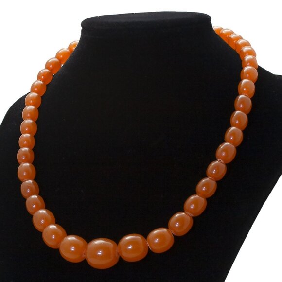 VINTAGE  Baltic Amber Necklace, Oval Beads 20mm-18mm x 11mm-10mm, MCM Jewelry - Picture 1 of 4